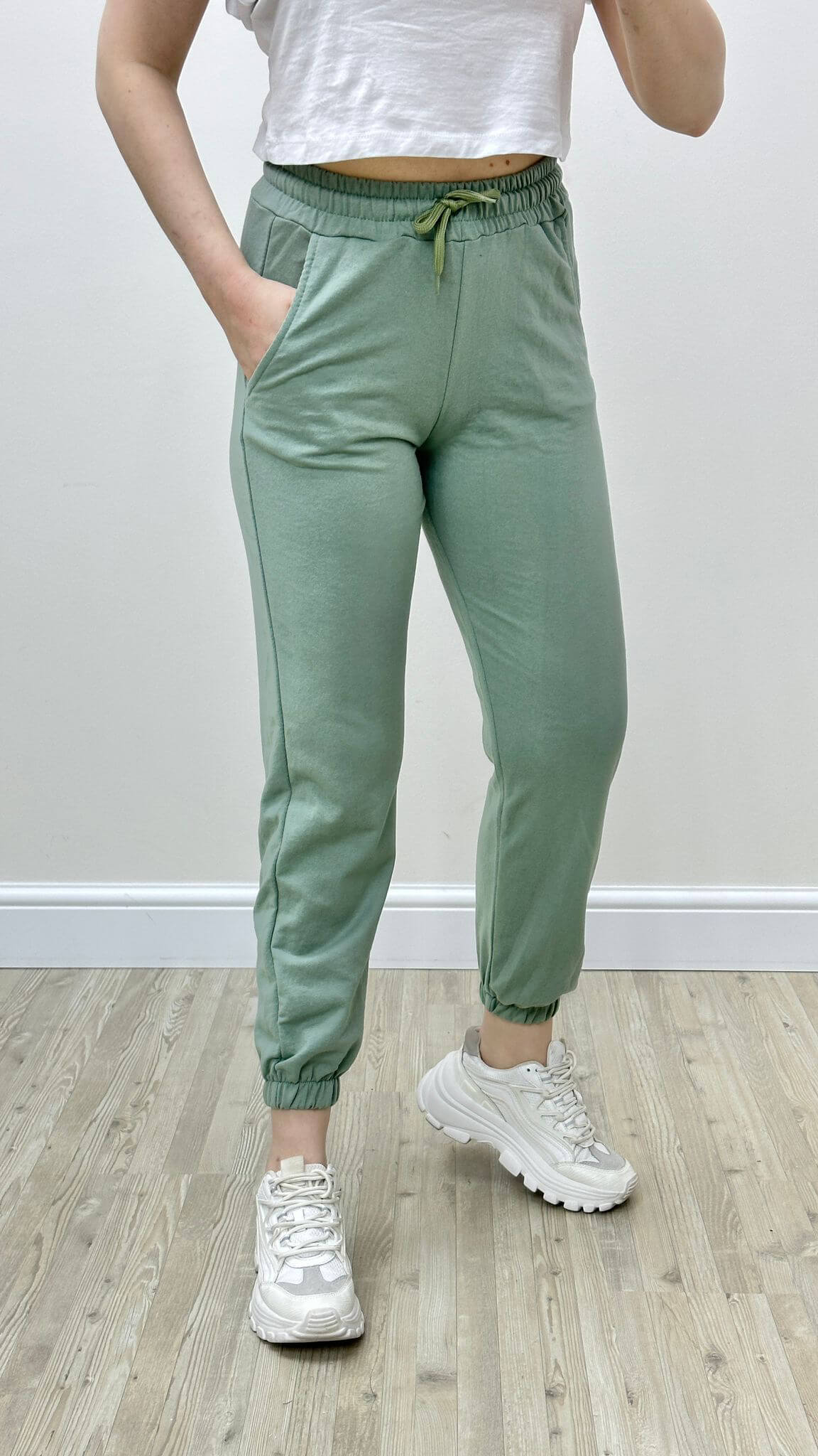 Jogger verde cemento new arrivals