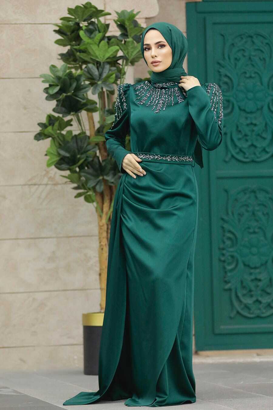 Modest emerald green outlet dress